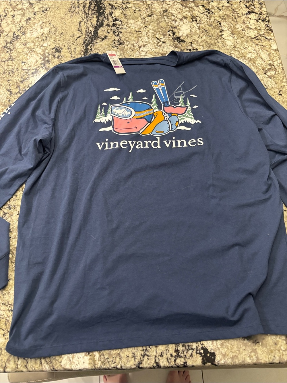 Vineyard Vines Navy Pocket Long Sleeve Tee with Sleeve Logo NWT - Picture 4 of 5